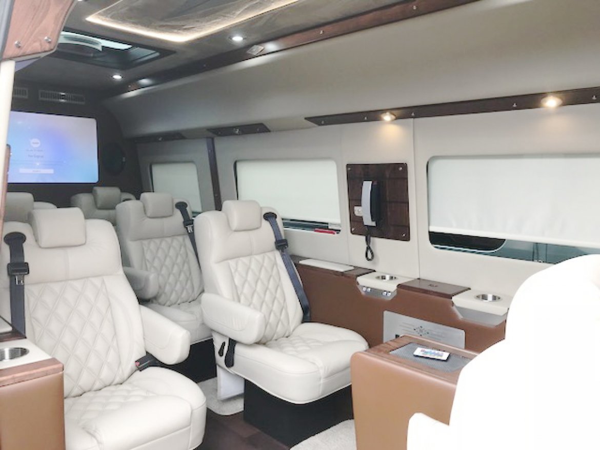 Photo of Sprinter for sale: 2018 Mercedes-Benz Sprinter 3500 Super Single 25&quot; by McSweeney