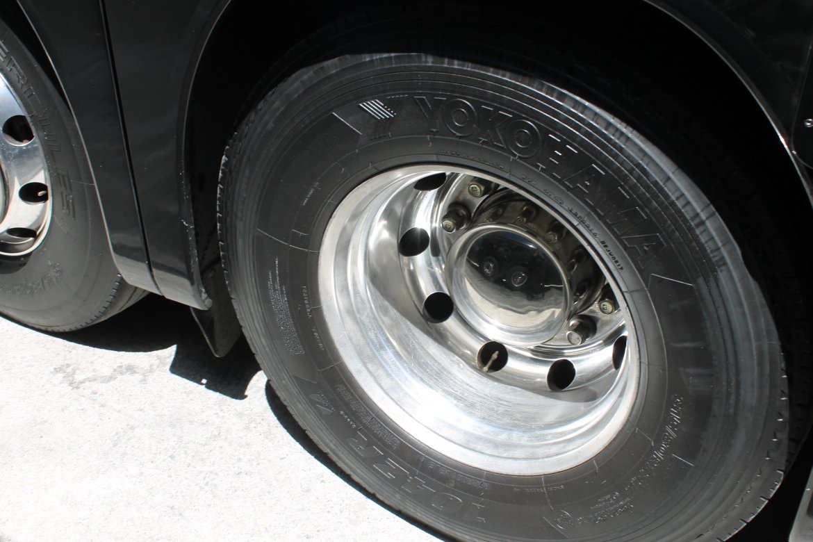 Photo of Motorcoach for sale: 2013 Setra Coach S 417 45" by Mercedes Benz