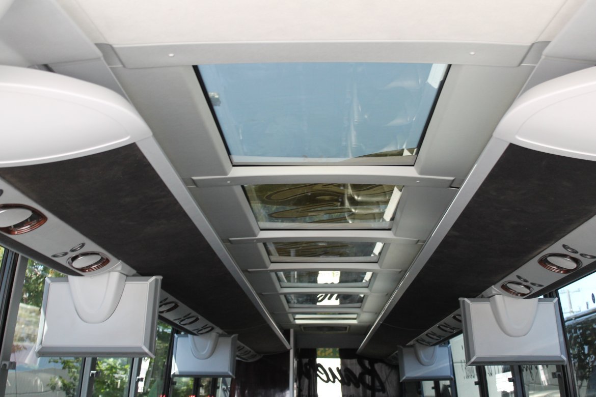 Photo of Motorcoach for sale: 2013 Setra Coach S 417 45" by Mercedes Benz