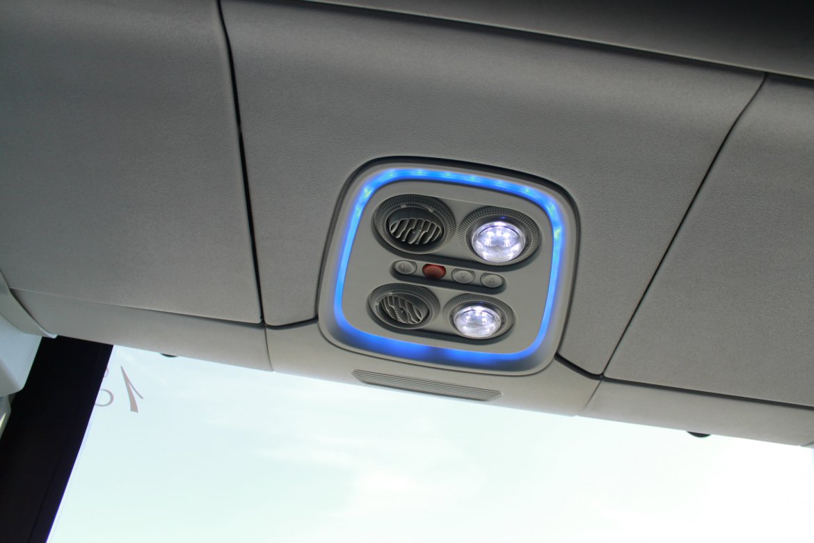 Photo of Motorcoach for sale: 2013 Volvo 9700 45&quot; by Volvo