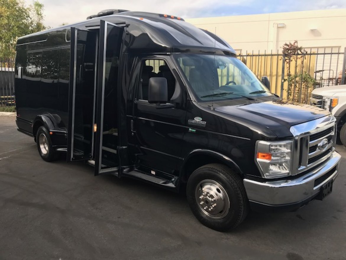 Photo of Sprinter for sale: 2013 Ford E-350-Gas by Turtle Top