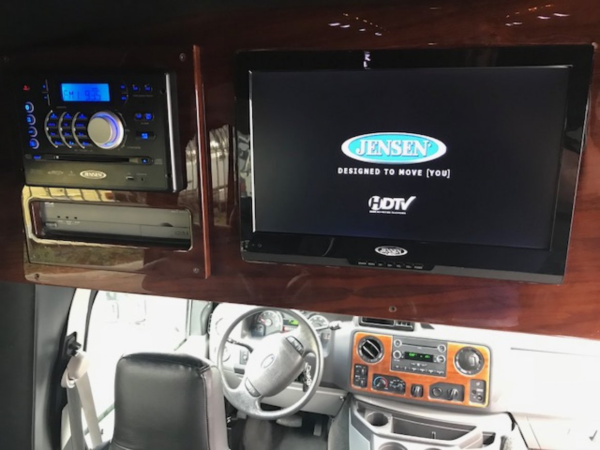 Photo of Sprinter for sale: 2013 Ford E-350-Gas by Turtle Top