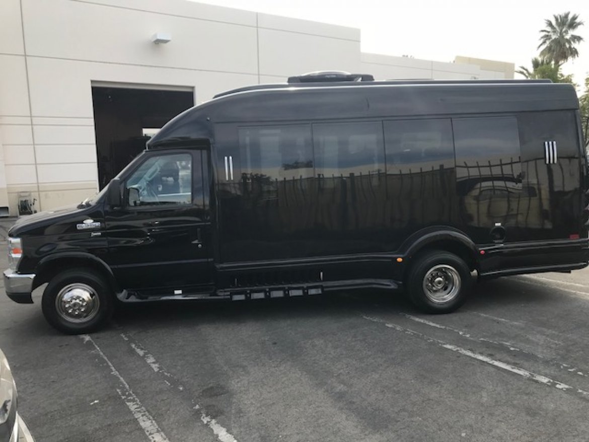 Photo of Sprinter for sale: 2013 Ford E-350-Gas by Turtle Top