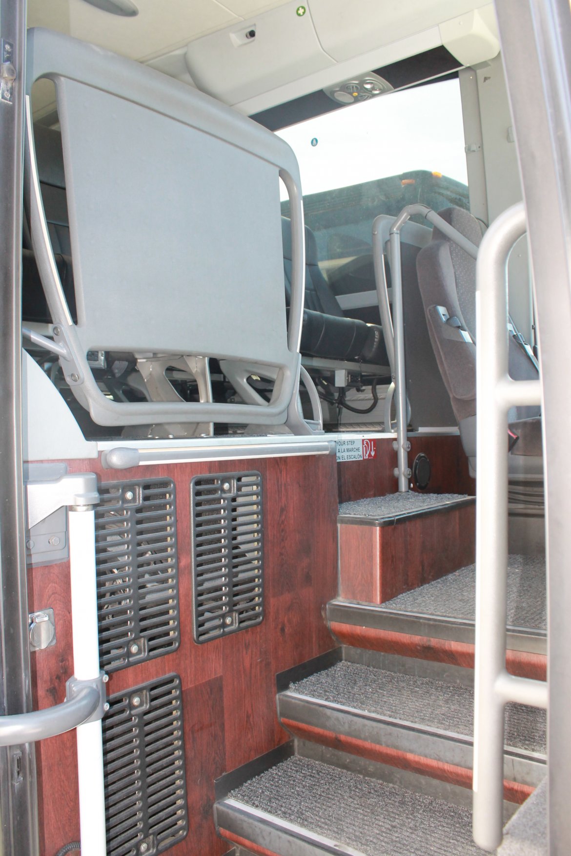 Photo of Motorcoach for sale: 2013 Setra Coach 407 cc 45&quot; by Mercedes Benz