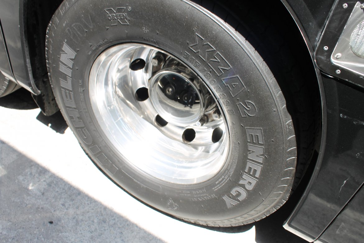 Photo of Motorcoach for sale: 2011 Setra Coach S 417 45" by Mercedes Benz