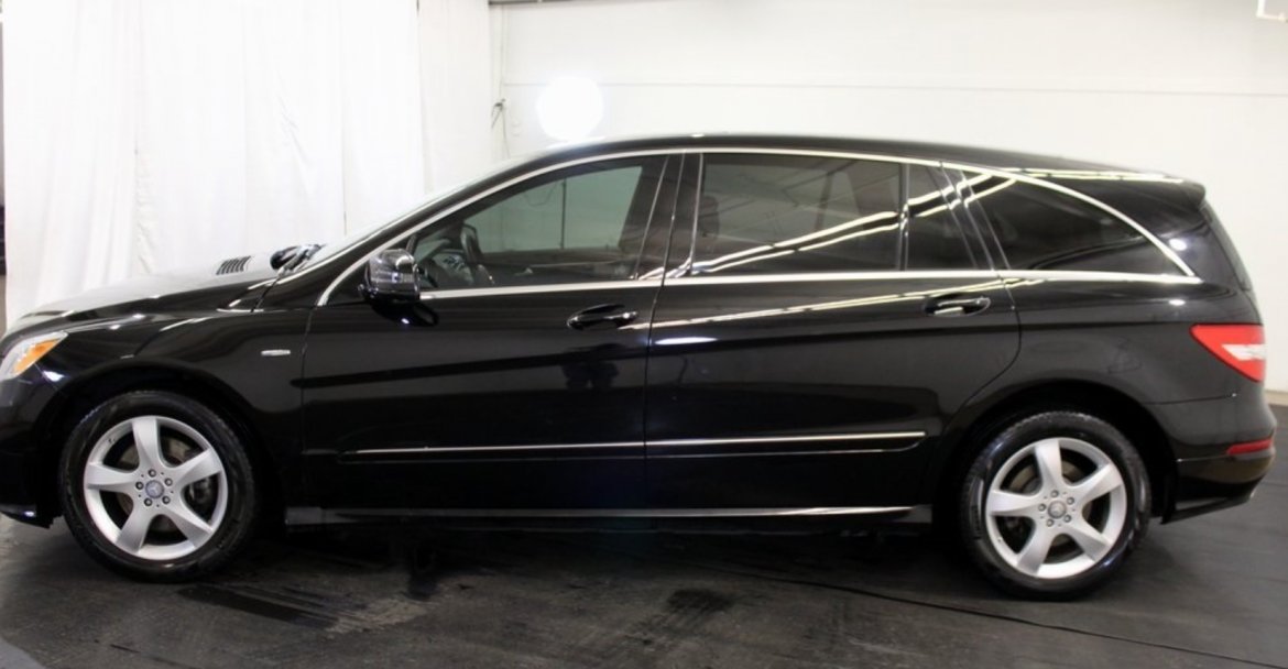 Photo of Exotic for sale: 2012 Mercedes-Benz R-350 BLUETEC by Mercedes Benz