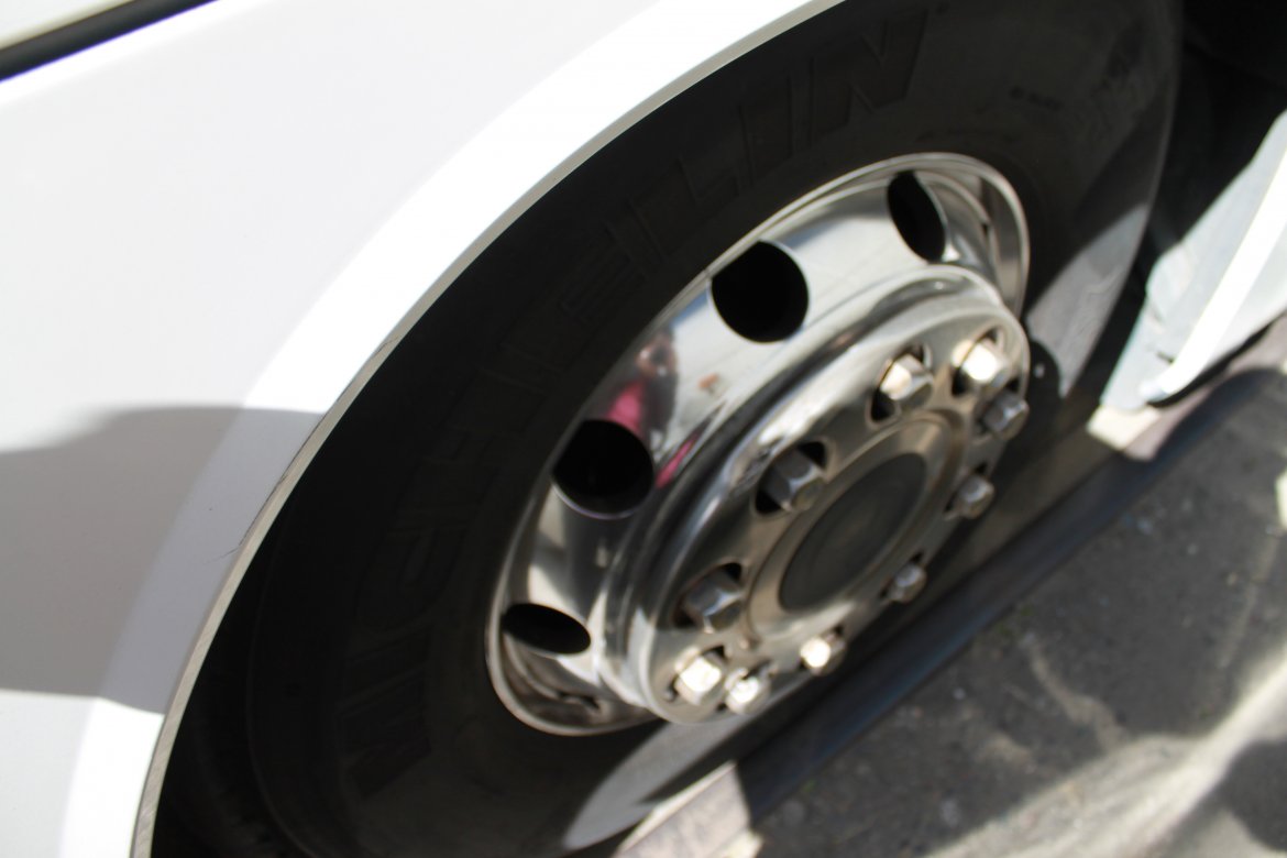 Photo of Motorcoach for sale: 2013 Setra Coach 407 cc 45" by Mercedes Benz