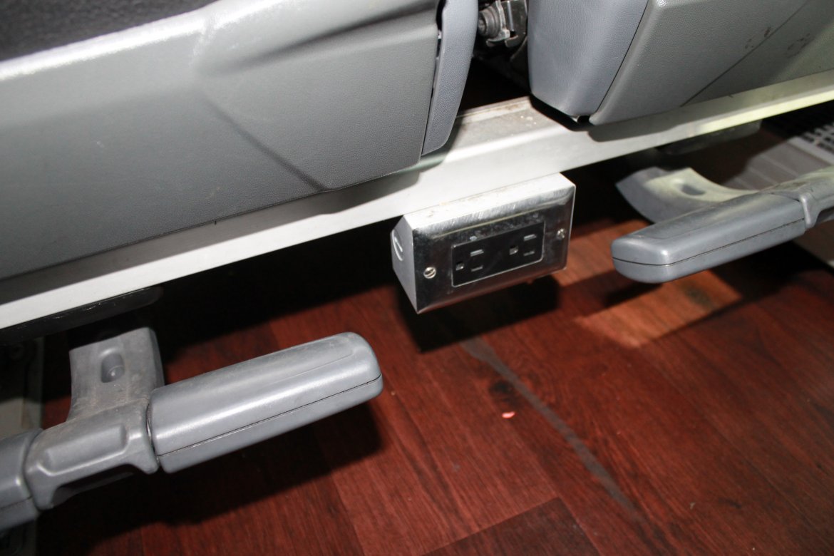 Photo of Motorcoach for sale: 2013 Setra Coach 407 cc 45" by Mercedes Benz