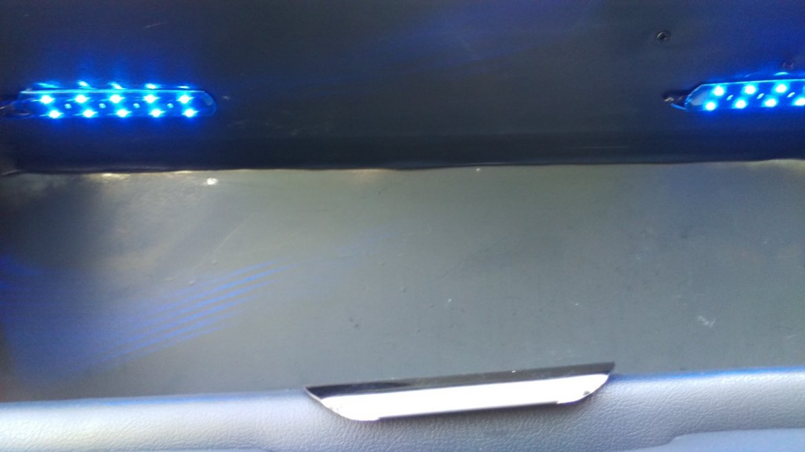 Photo of Limousine for sale: 2000 Lincoln Towncar  by Federal