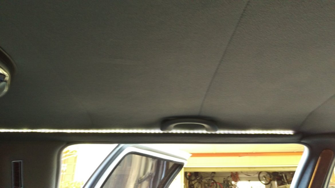 Photo of Limousine for sale: 2000 Lincoln Towncar  by Federal