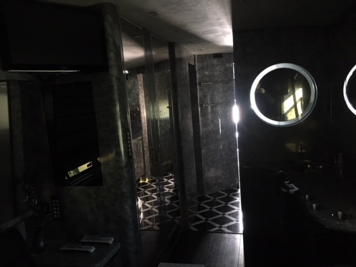 Photo of Motorcoach for sale: 2000 Prevost Matharon 471&quot; by MARTHARON