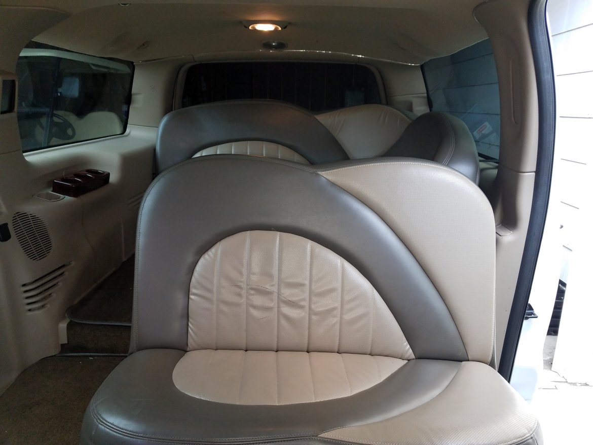 Photo of Limousine for sale: 2004 Ford EXCURSION 140&quot; by Springfield Coach Group