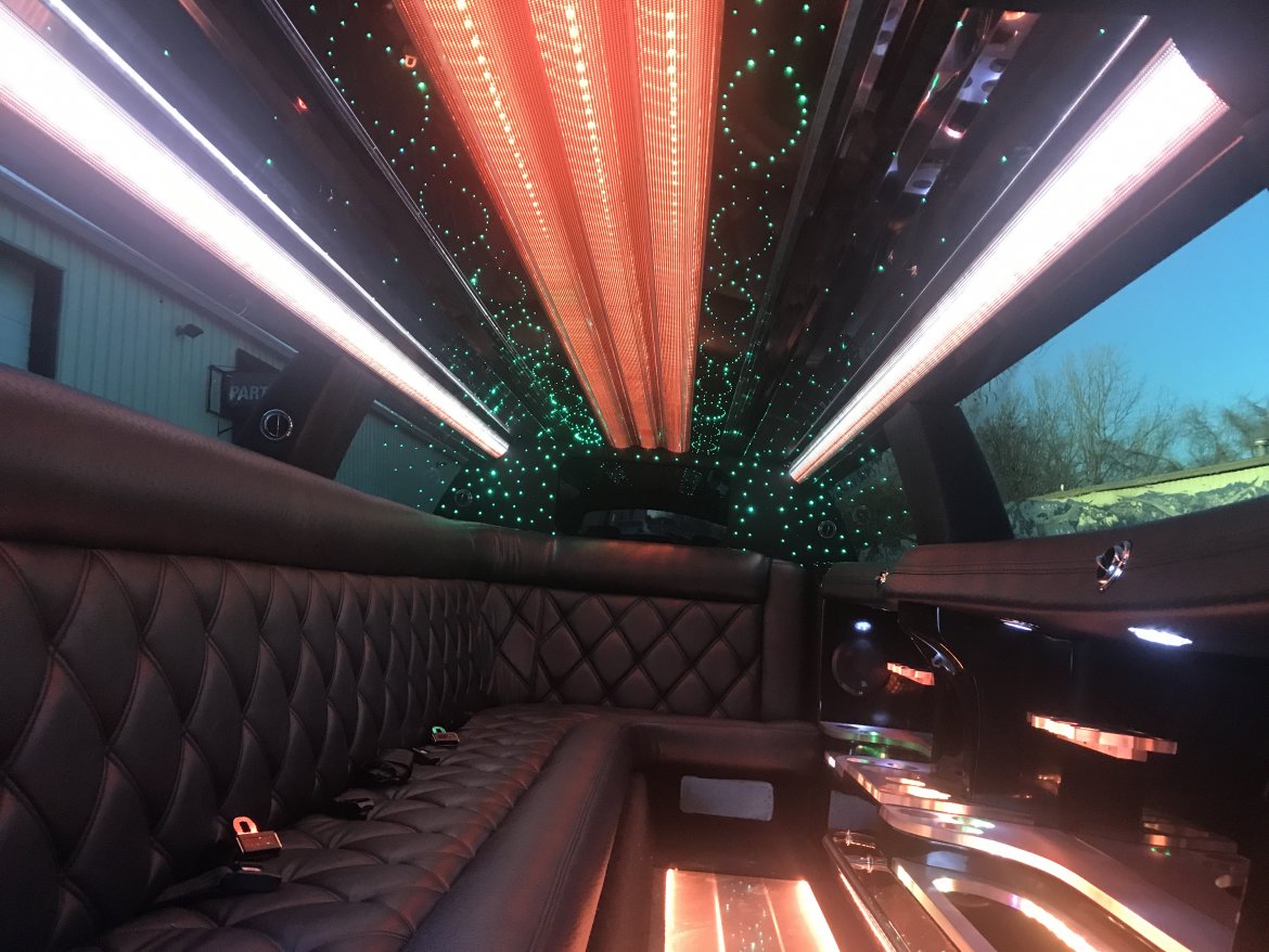 Photo of Limousine for sale: 2013 Chrysler 300 140&quot; by Tiffany Coachworks