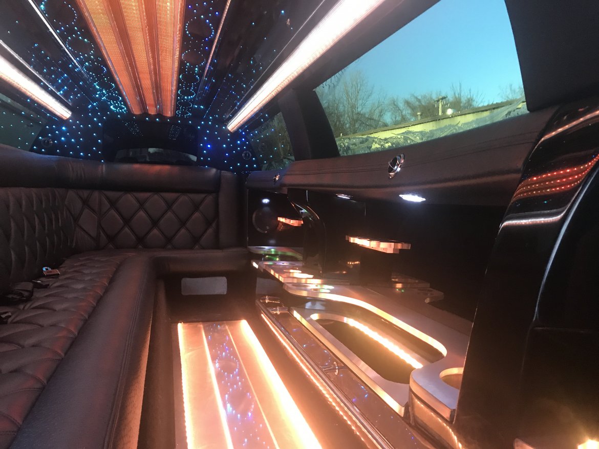 Photo of Limousine for sale: 2013 Chrysler 300 140&quot; by Tiffany Coachworks