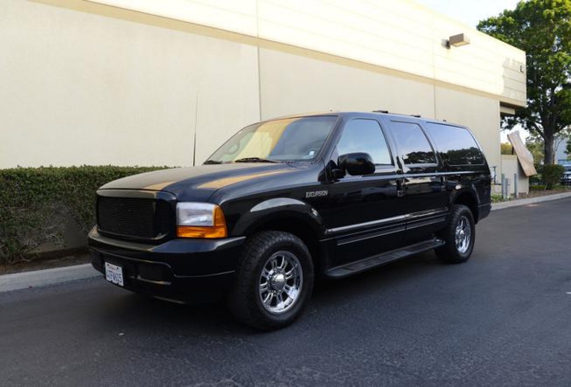 Photo of CEO SUV Mobile Office for sale: 2001 Ford Excursion by Becker Automotive Design