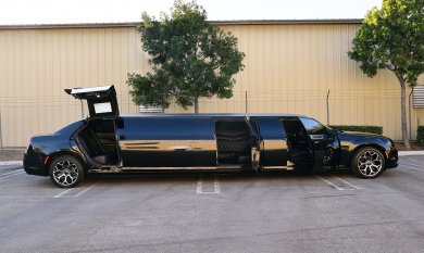 2015 Chrysler 300 Limousine for Sale in Fontana, CA - Main Photo