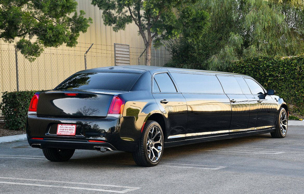 Photo of Limousine for sale: 2015 Chrysler 300 140&quot;