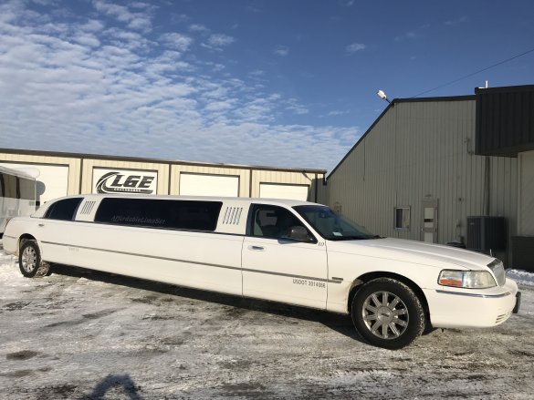 2006 Lincoln Town Car Limousine for Sale in NORTH EAST, PA - Photo 3