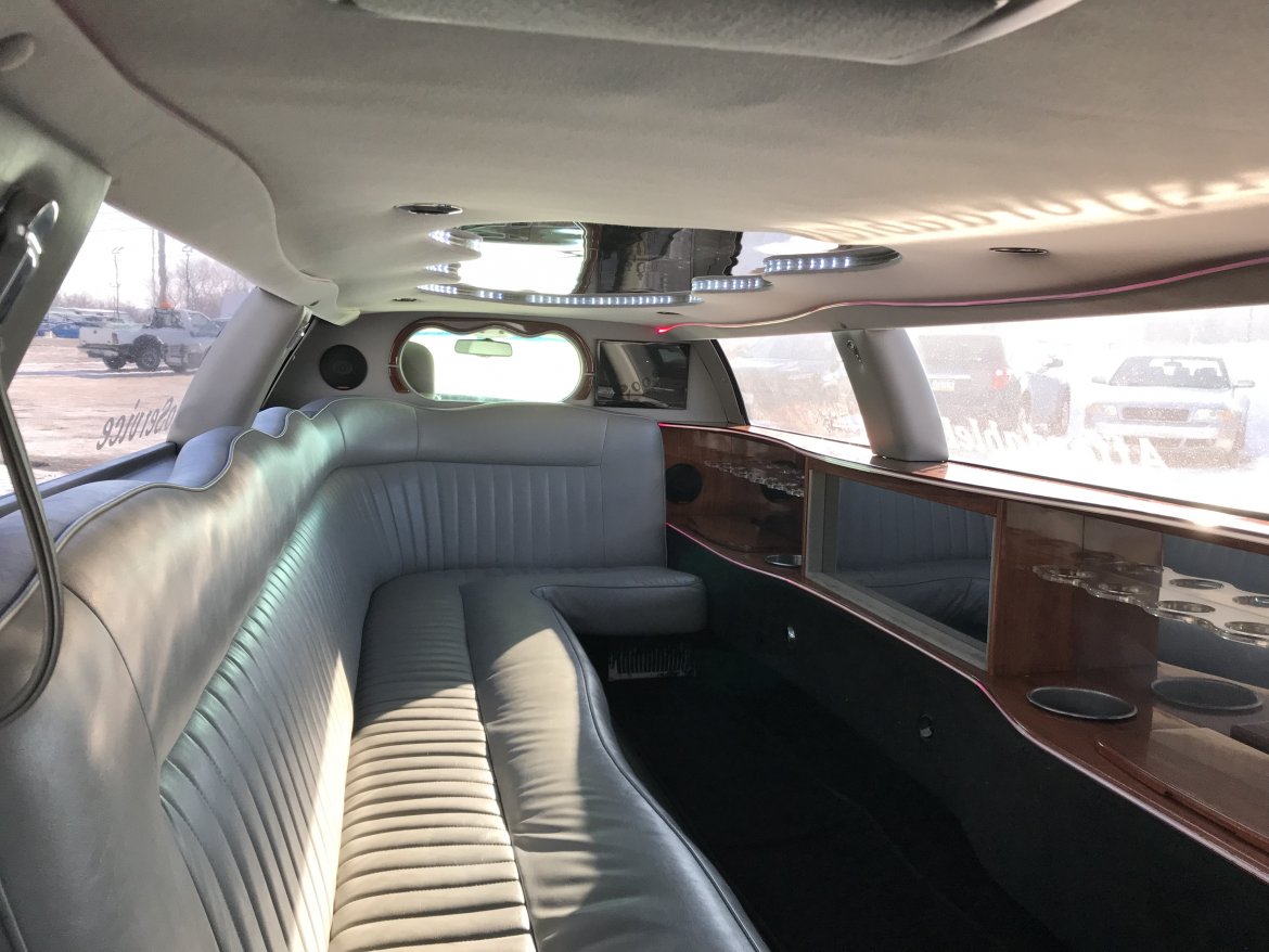 Photo of Limousine for sale: 2006 Lincoln Town Car 140&quot; by Springfield