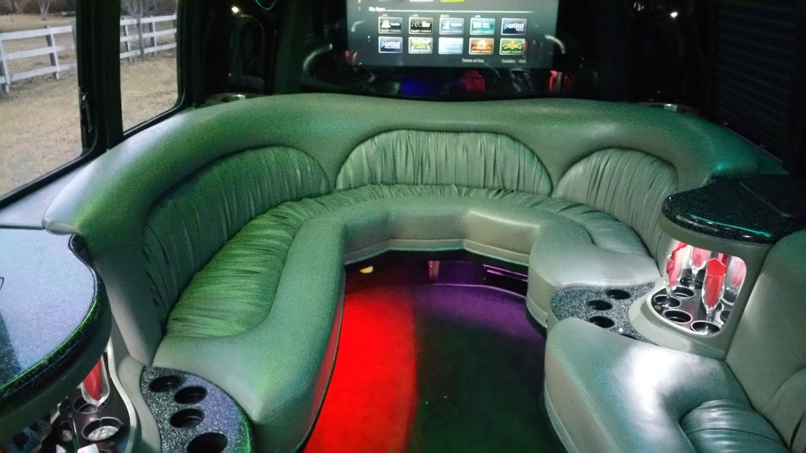 Photo of Limo Bus for sale: 2004 Ford E 450 33&quot; by Krystal