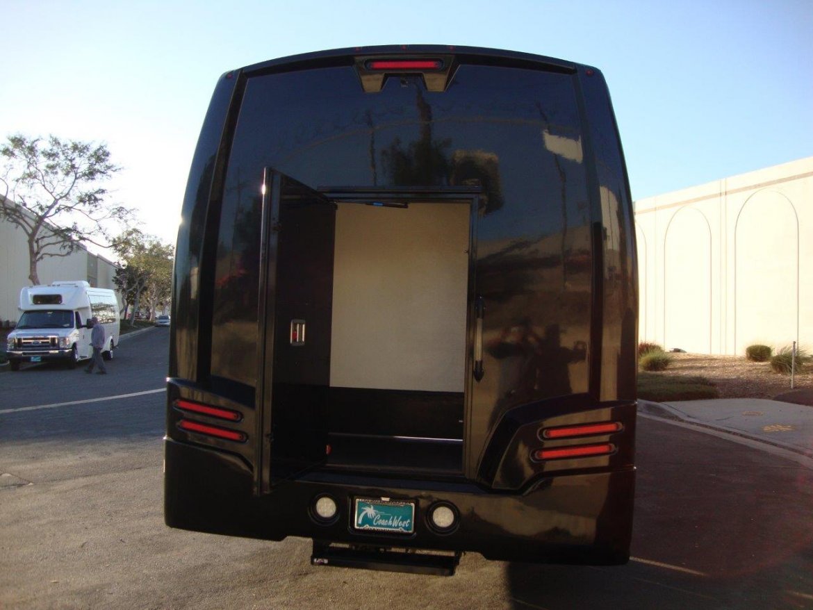 Photo of Shuttle Bus for sale: 2014 Ford F-650 by Turtletop