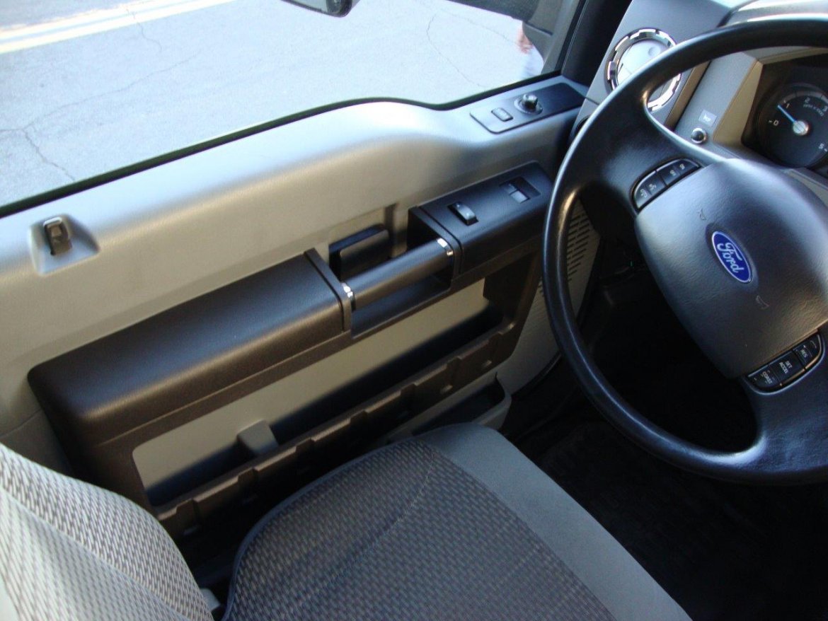 Photo of Shuttle Bus for sale: 2014 Ford F-650 by Turtletop