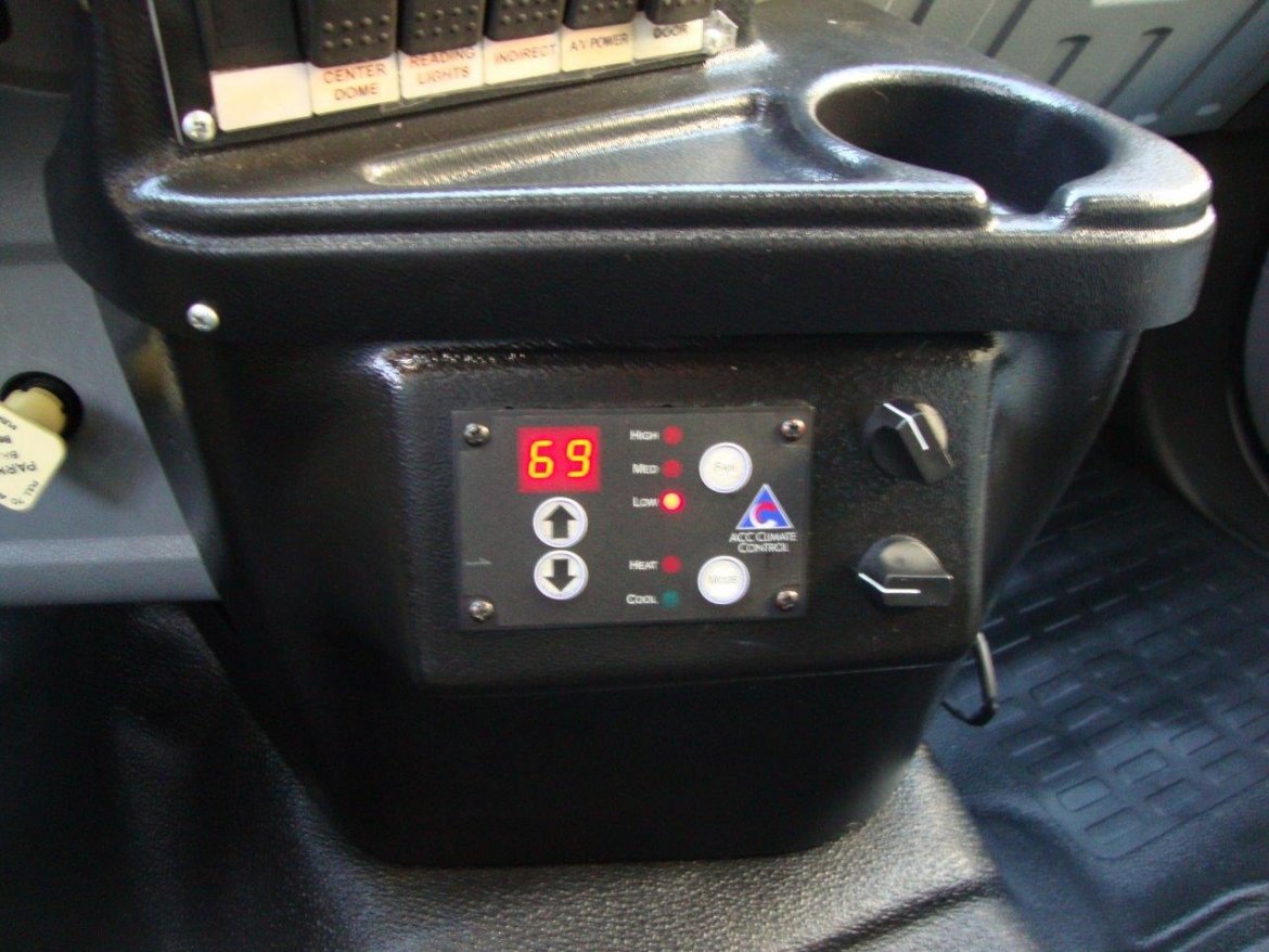 Photo of Shuttle Bus for sale: 2014 Ford F-650 by Turtletop