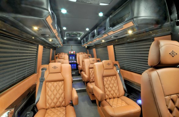 2017 Mercedes-Benz 3500 Sprinter for Sale in Oaklyn, NJ - Photo 2