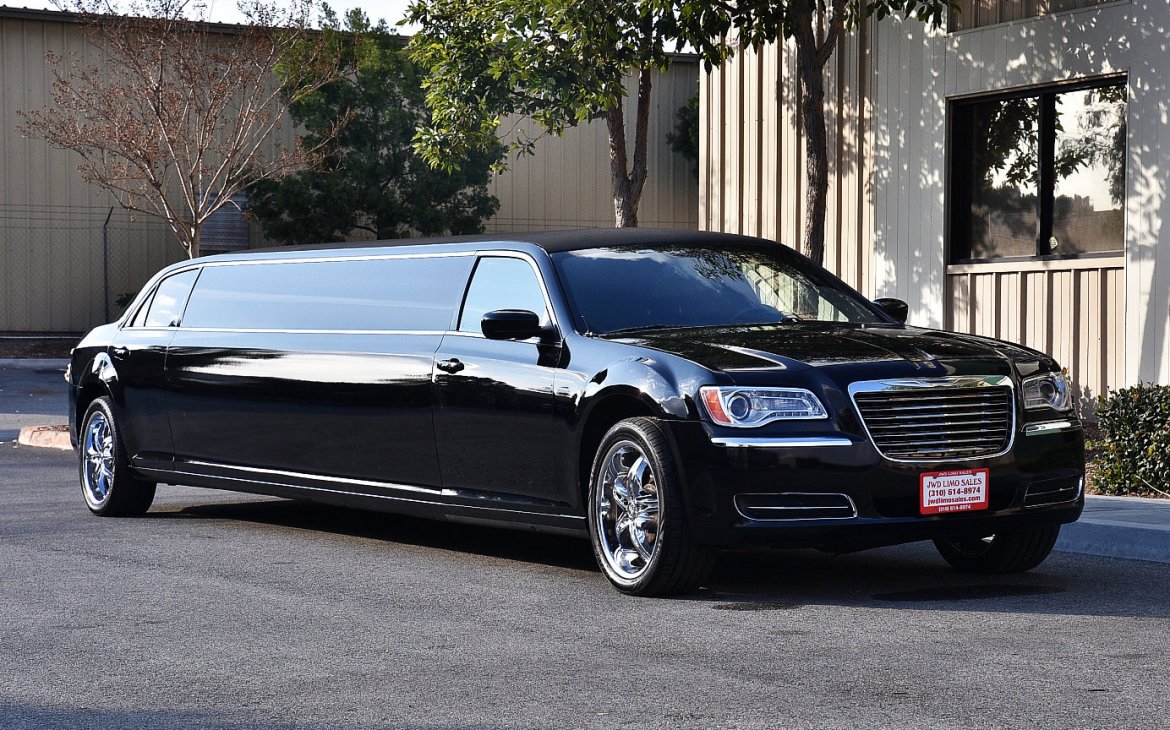 Limousine for sale: 2013 Chrysler 300 140&quot; by Specialty Vehicles