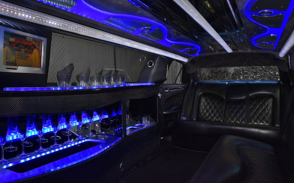 Photo of Limousine for sale: 2013 Chrysler 300 140&quot; by Specialty Vehicles