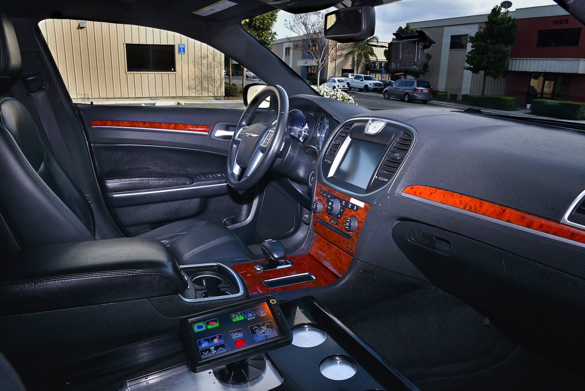 Photo of Limousine for sale: 2013 Chrysler 300 140&quot; by Specialty Vehicles