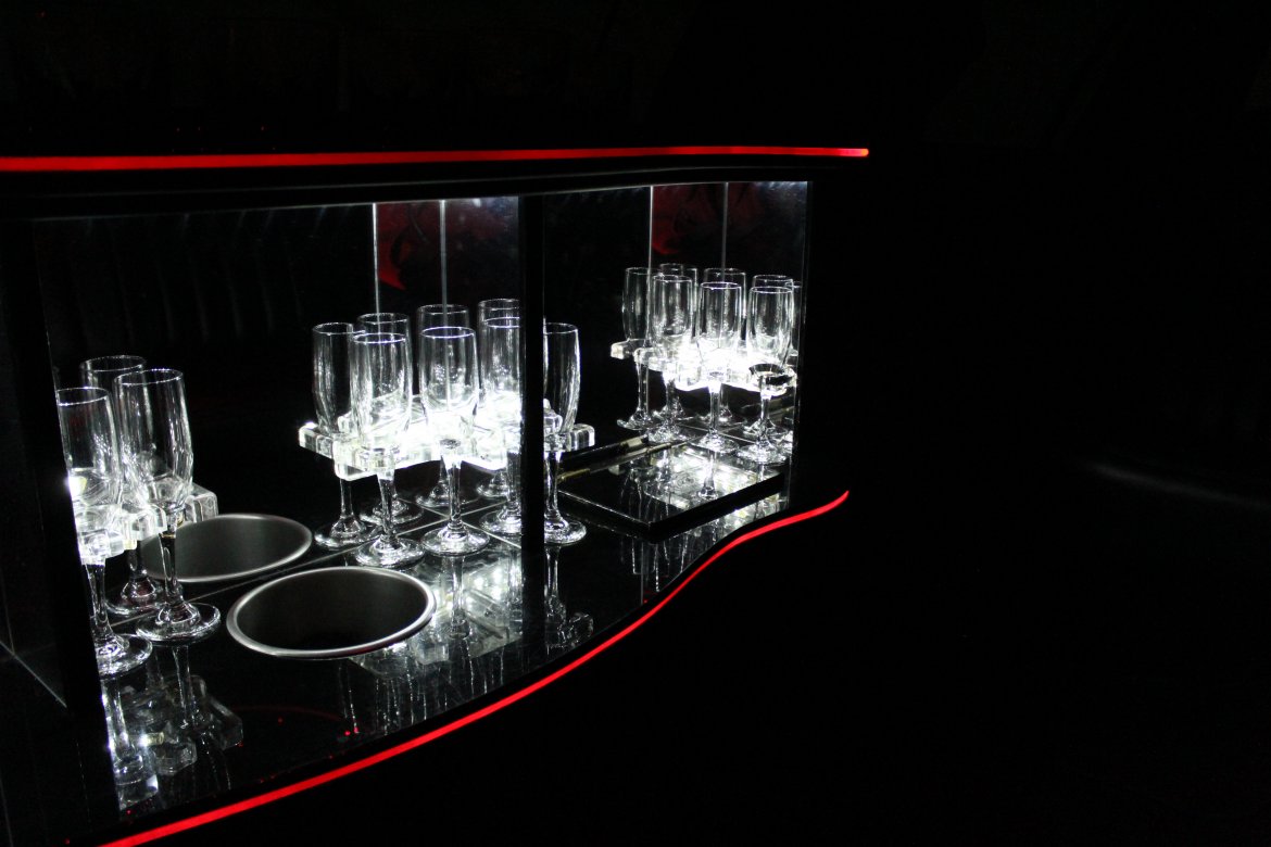 Photo of Limousine for sale: 2009 Lincoln Royale  85&quot;